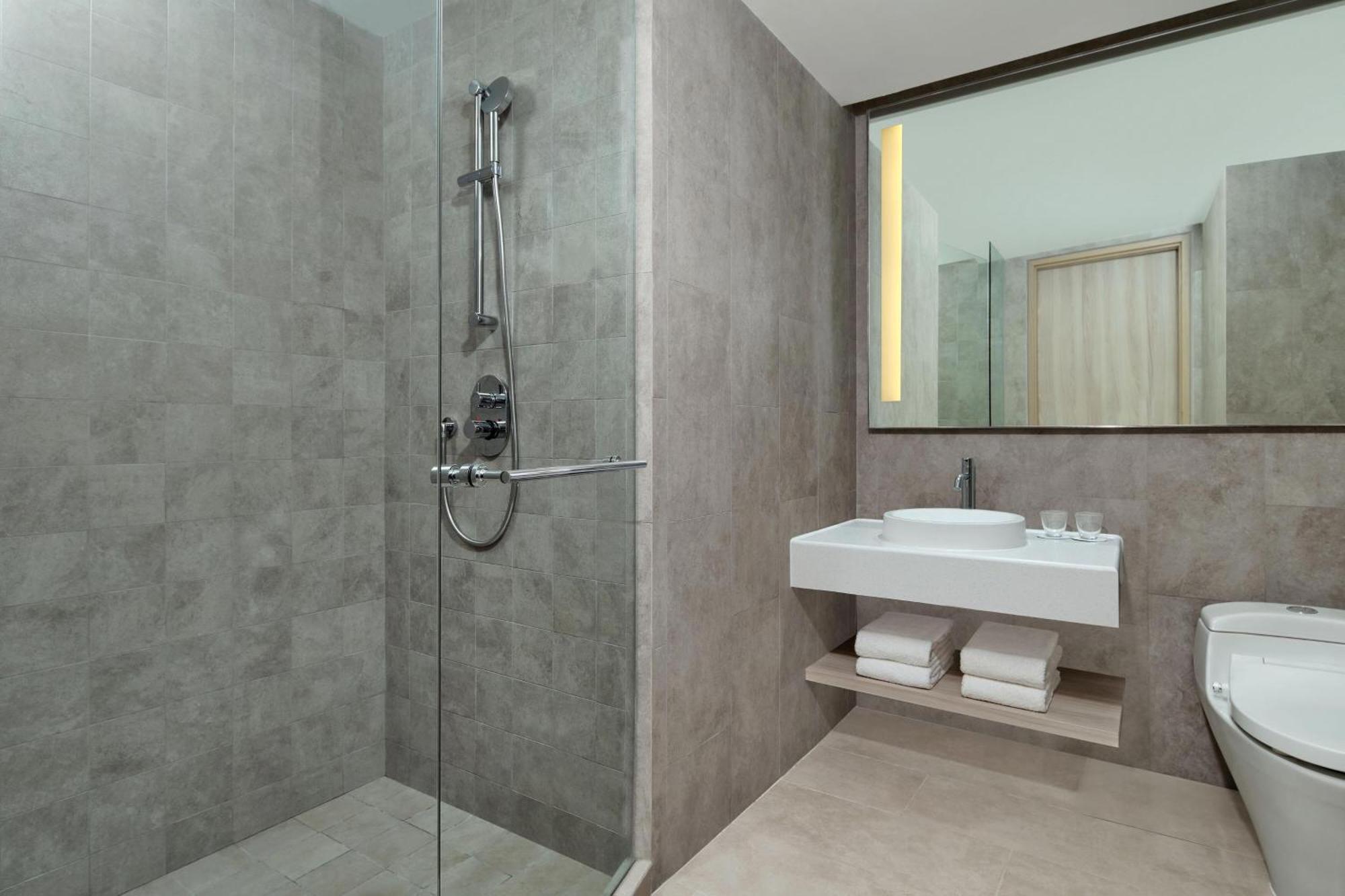Four Points By Sheraton Surabaya, Pakuwon Indah Екстер'єр фото